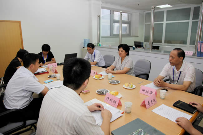 省国资委企业领导人员管理处副处长叶建军一行在集团公司听取汇报